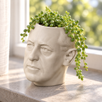 Woodrow Wilson Head Planter editorial view