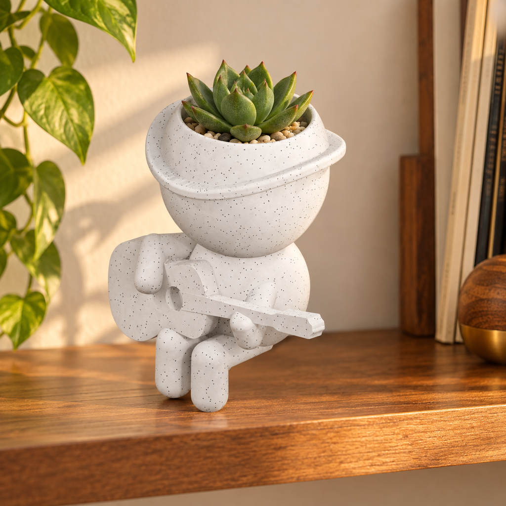 Troubadour Moss Strums Up a Little Joy | Guitar Planter
