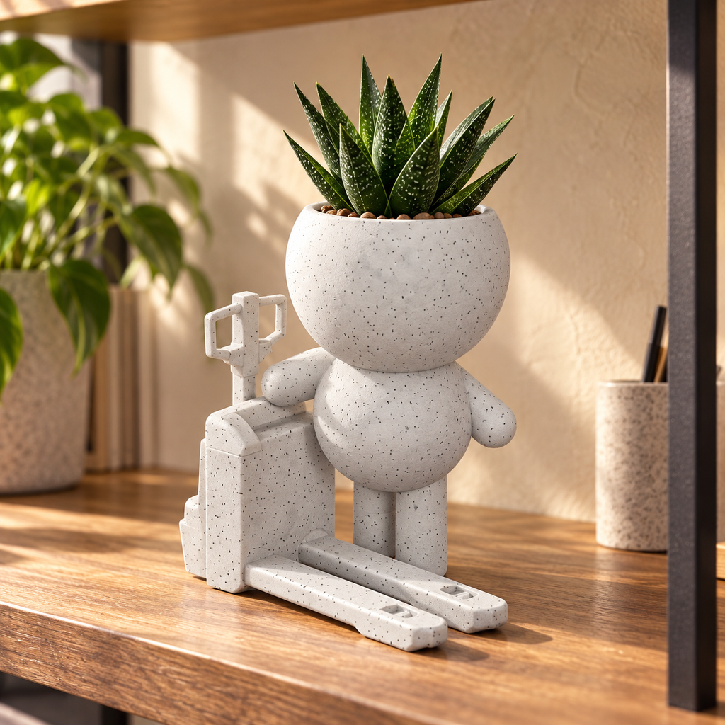 Pallet Pete Moves the Day | Pallet Truck Planter editorial view